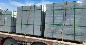 云浮 芝麻白花岗岩地铺石装车日常