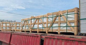 云浮 芝麻白花岗岩地铺石出口专车-泰国游