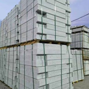 云浮 芝麻白花岗岩路沿石，路缘石，路肩石，道牙，立缘石，马路牙子，街沿石，侧石等