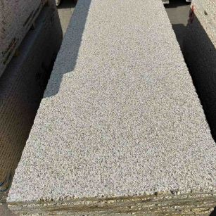 云浮 黄金麻花岗岩荔枝面毛板，半成品