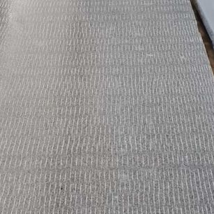 云浮 芝麻灰花岗岩斧剁面，刀斩面