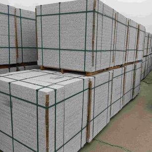 云浮 白麻花岗岩石材荔枝面地铺石（300*600*50）