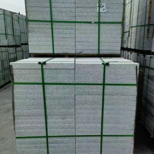 云浮 芝麻白火烧，园林广场市政工程地铺石，1.8~5.0厚均有现货