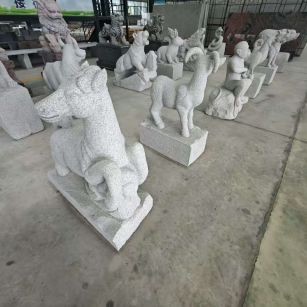 云浮 芝麻白花岗岩造型立体雕刻——十二生肖