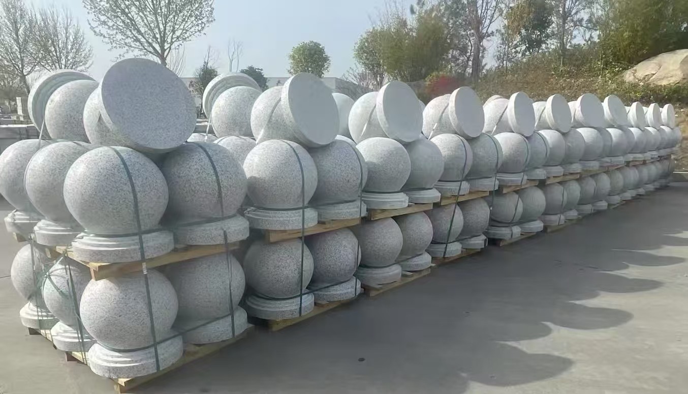 云浮 白麻花岗岩石材圆球，石球，挡车球，隔离球，景观石球，风水球等