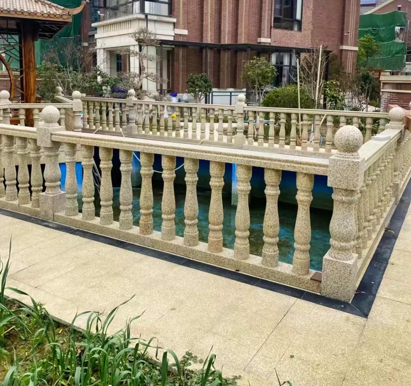 云浮黄金麻花岗岩石材栏杆，扶手，将军柱，花瓶柱