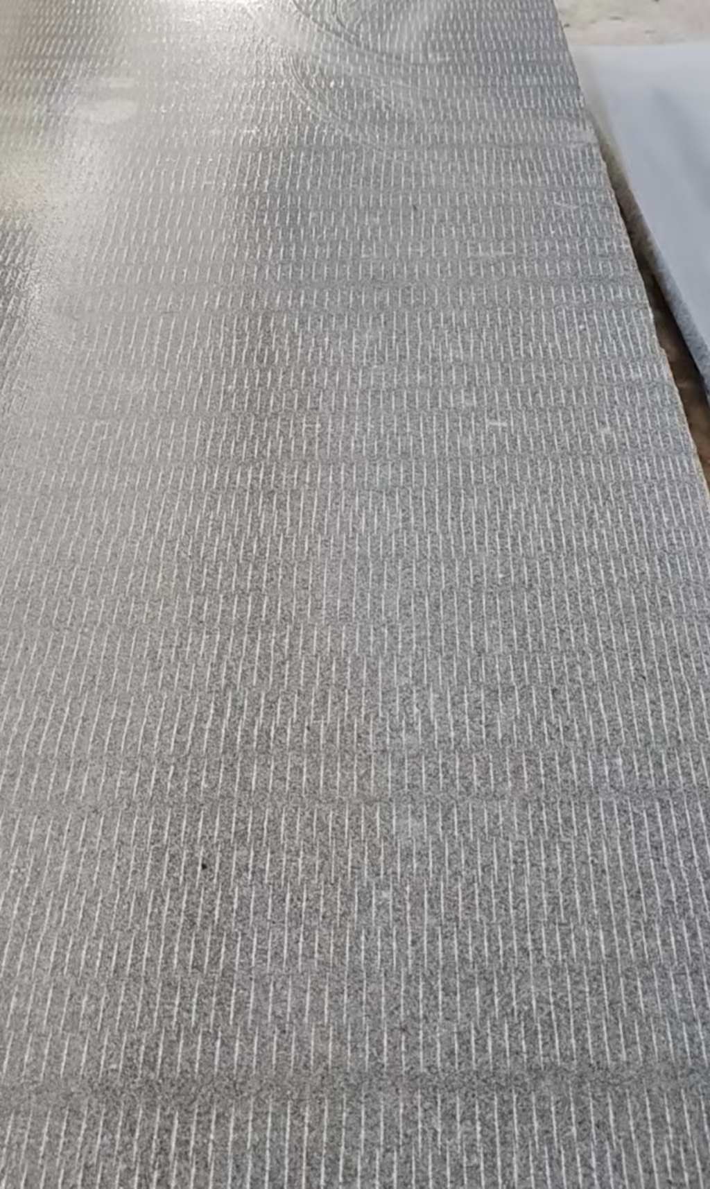 云浮 芝麻灰花岗岩斧剁面，刀斩面