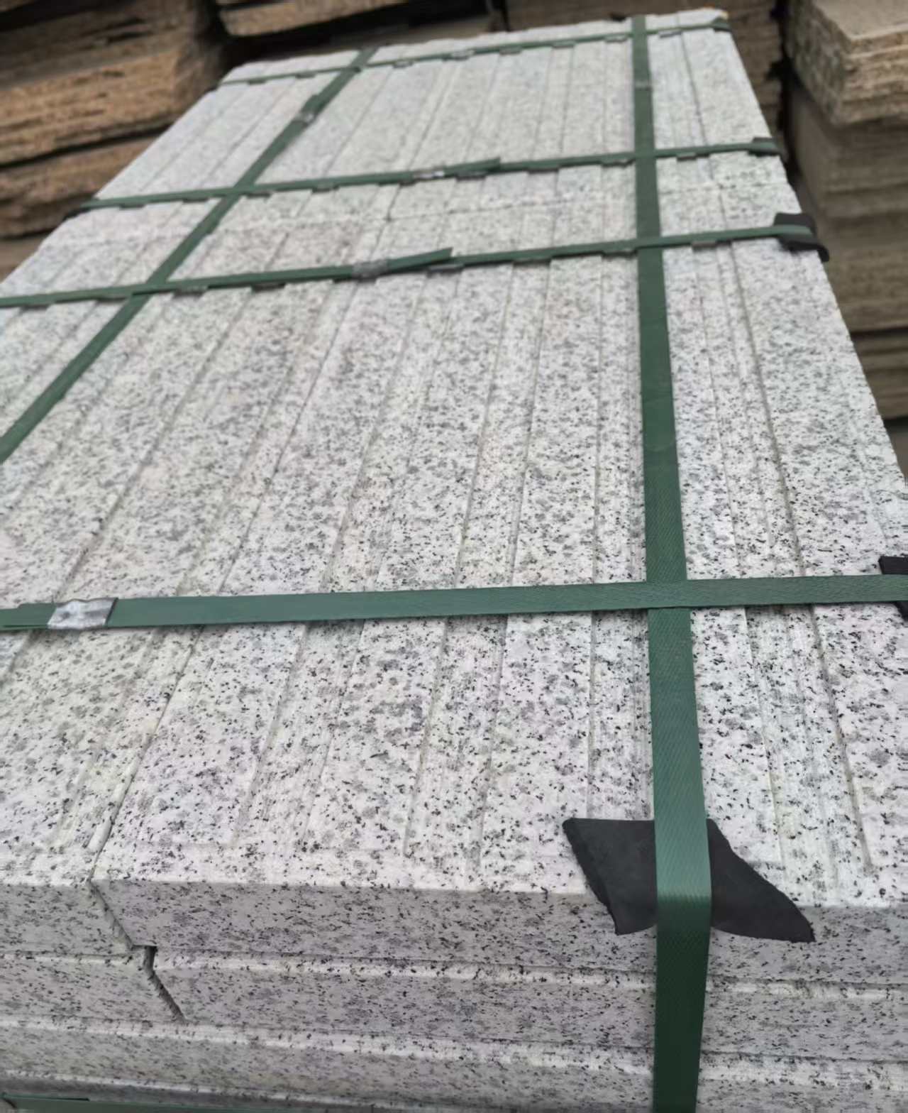 云浮 白麻花岗岩直行盲道石，盲条，地铺石