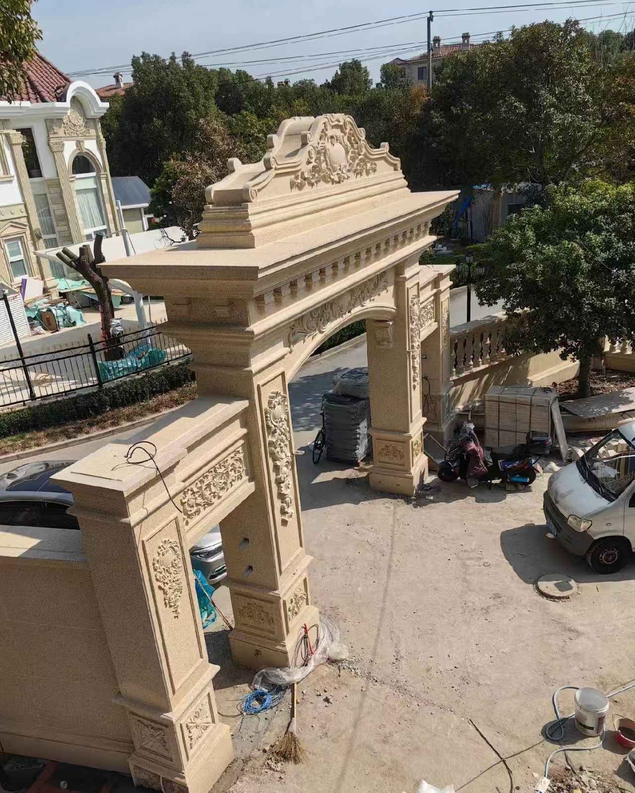 云浮 黄金麻荔枝面花岗岩别墅门楼