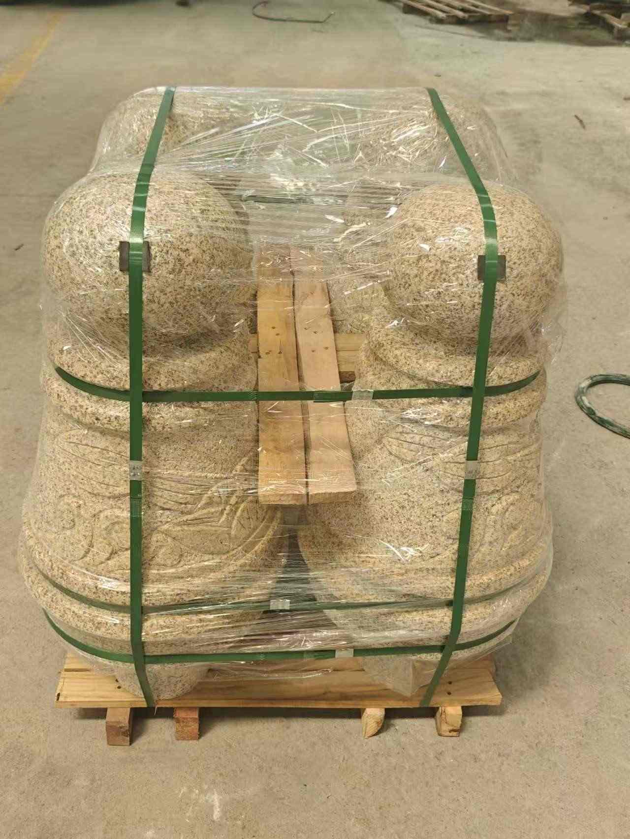 云浮 黄金麻异形定制雕花——棒棒糖挡车柱