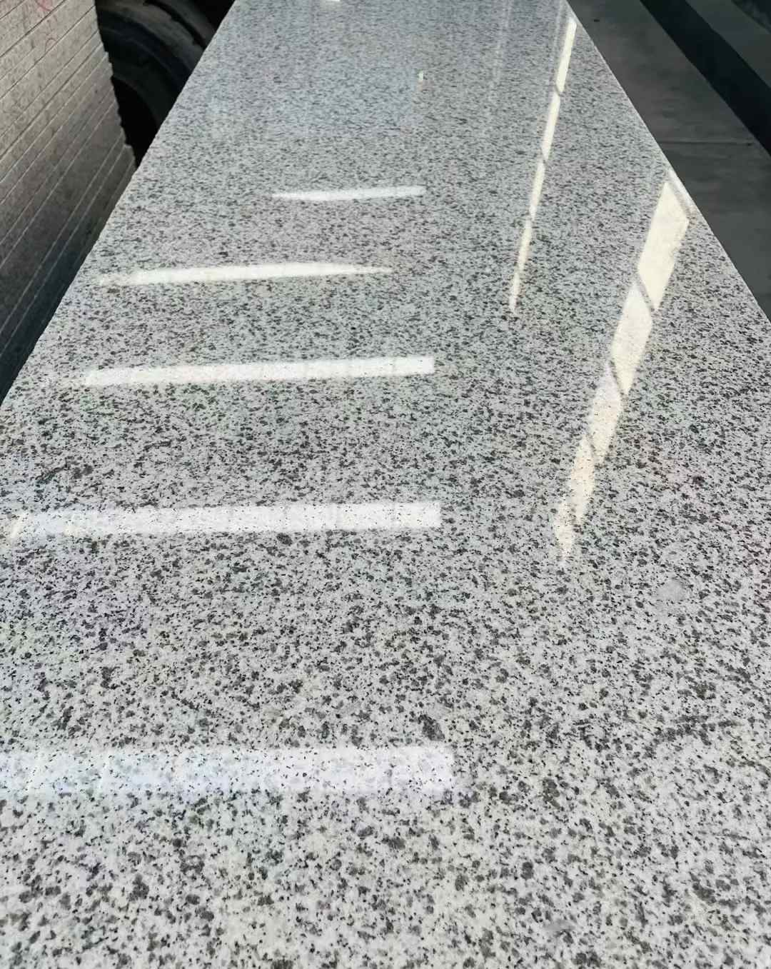 云浮 白麻花岗岩光面毛板