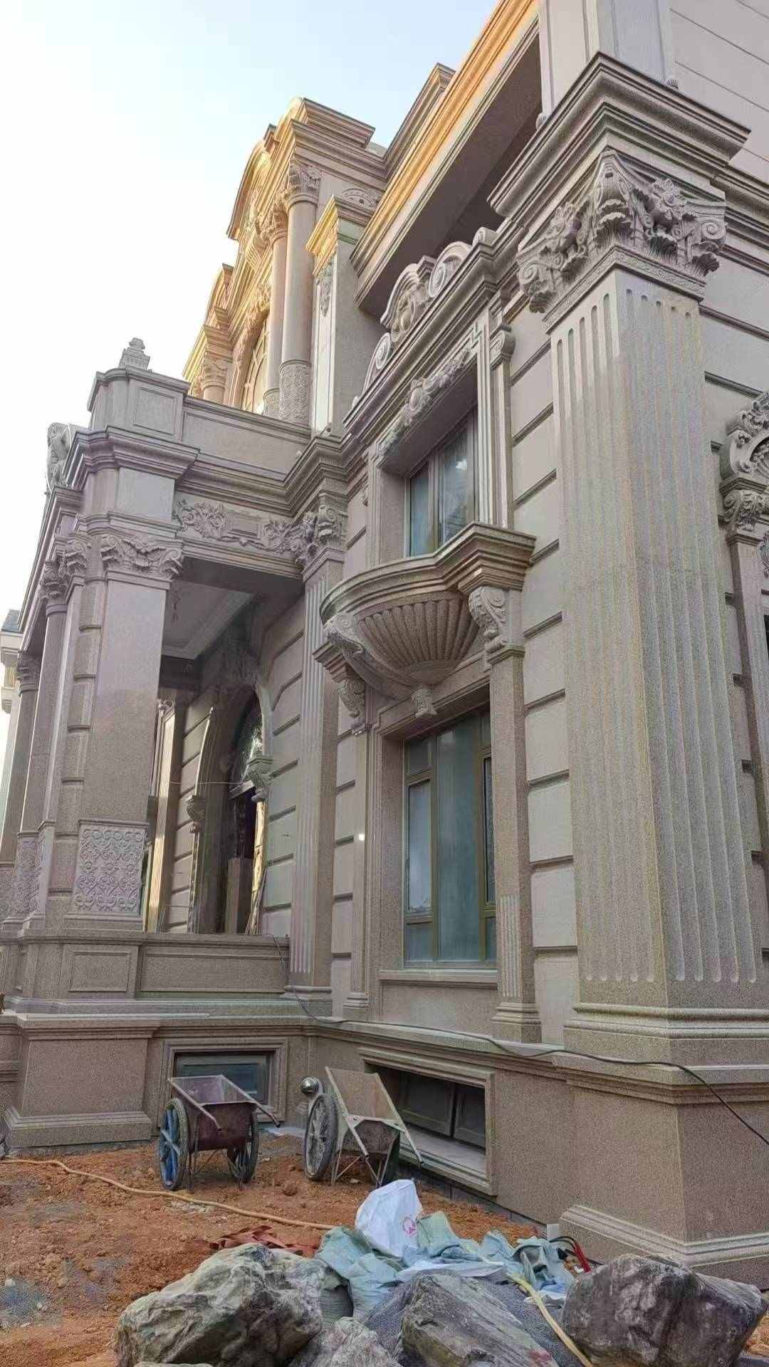 云浮 黄金麻花岗岩光面别墅外墙干挂施工完成