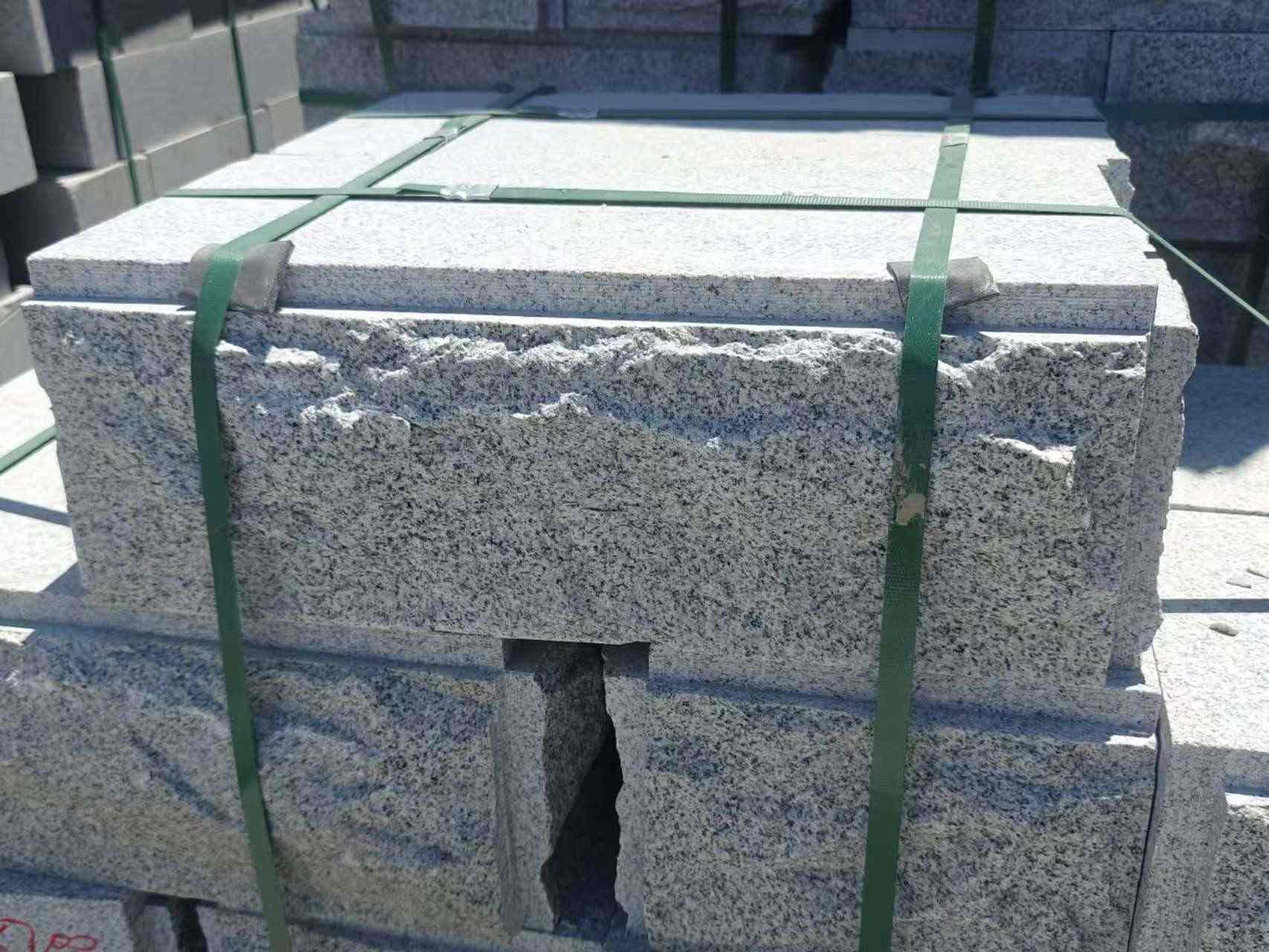 云浮 芝麻白花岗岩自然面成品