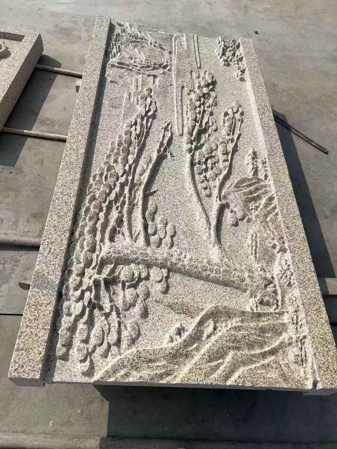 云浮 黄金麻雕刻板浮雕迎客松